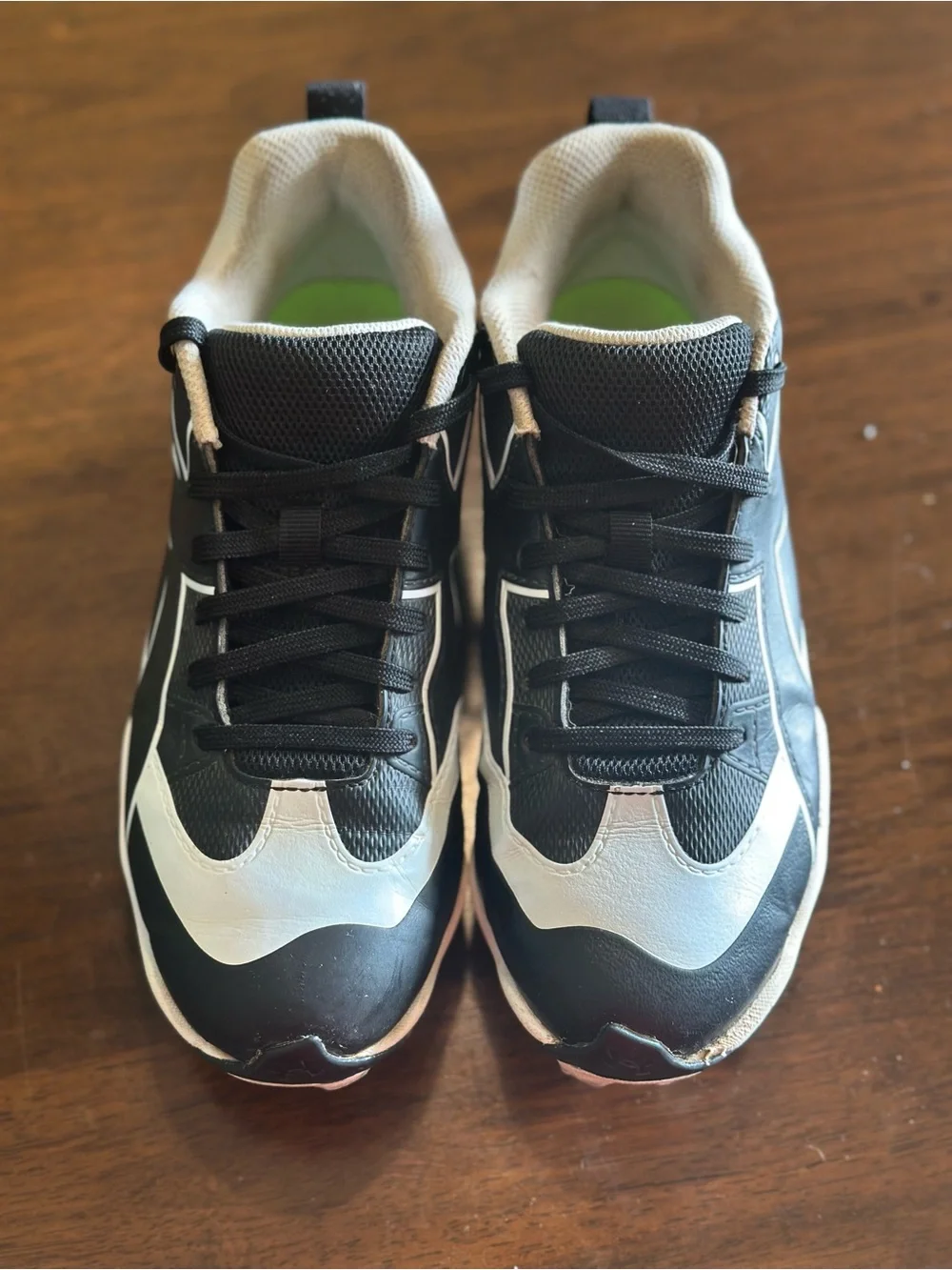 Boys Under Armour Football/Baseball Cleats- Black and White
